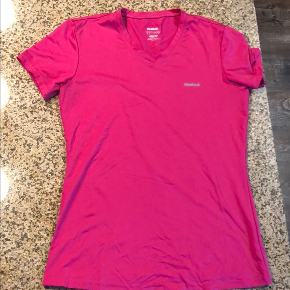 Reebok top